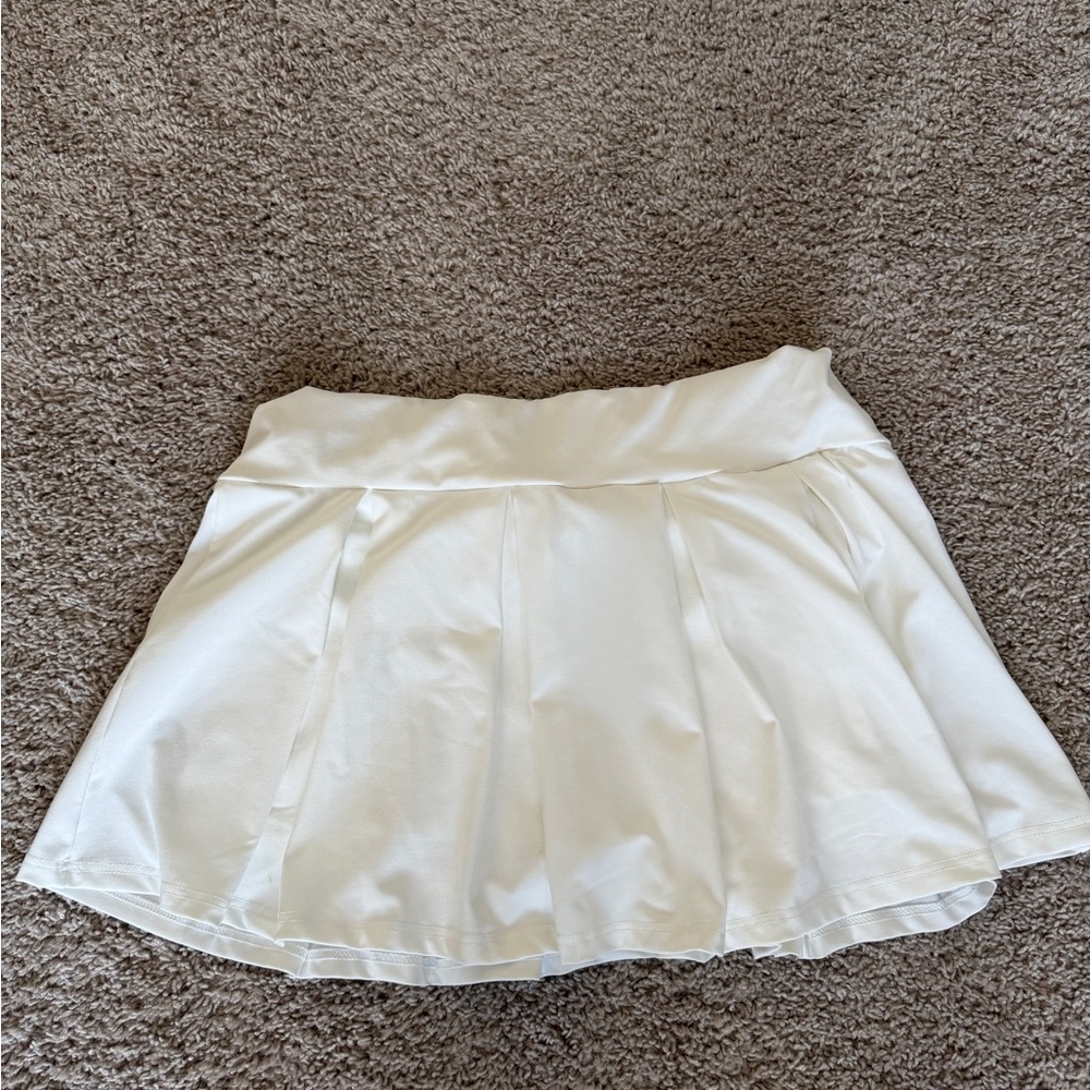 Women's White Pleated Skort